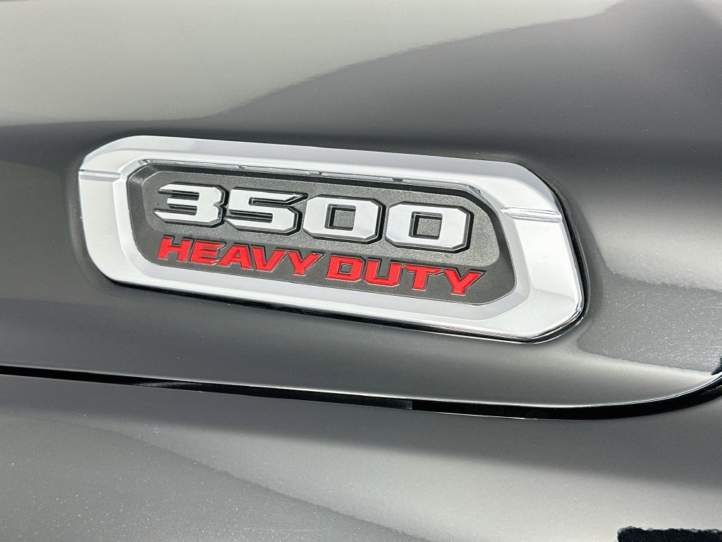 Used 2024 RAM 3500 Limited AWD/4WD image 28
