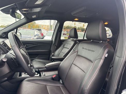 Used 2022 Honda Pilot Black Edition image 18