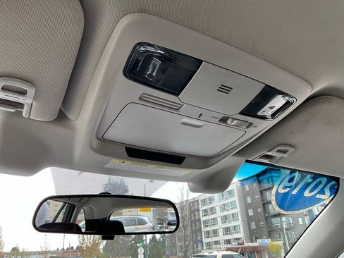 Used 2019 Subaru Outback 2.5i image 16