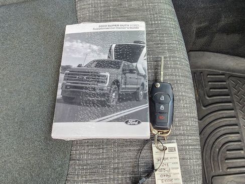 Used 2023 Ford F250 XLT AWD/4WD image 35