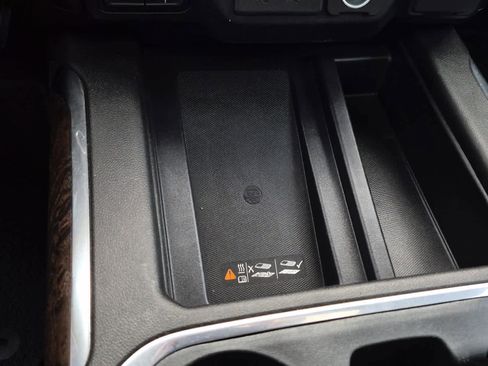 Used 2022 GMC Sierra 3500 Denali image 33