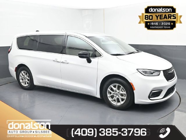 Used 2025 Chrysler Pacifica Select FWD image 1