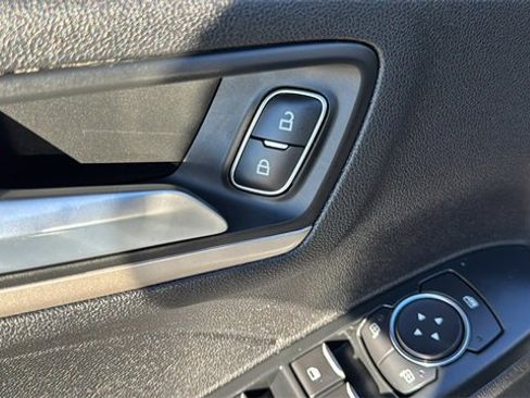 Certified 2022 Ford Escape SEL image 10