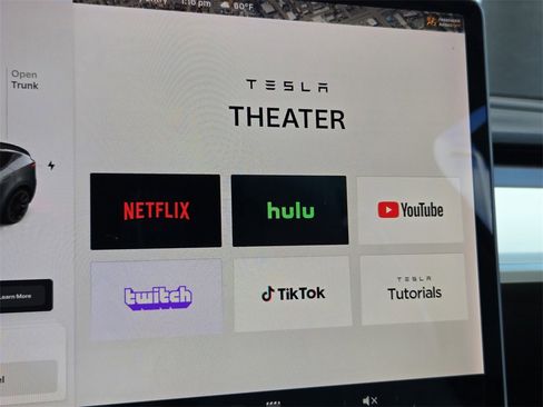 Used 2021 Tesla Model Y Long Range image 20