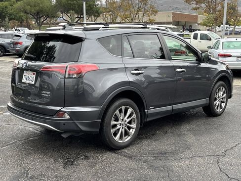 Used 2016 Toyota RAV4 Limited image 3