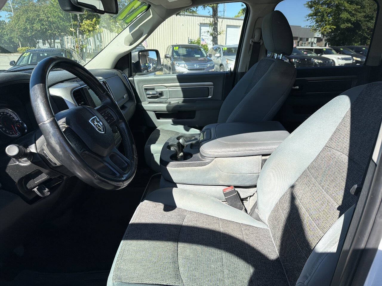 Used 2017 RAM 1500 Big Horn RWD image 9