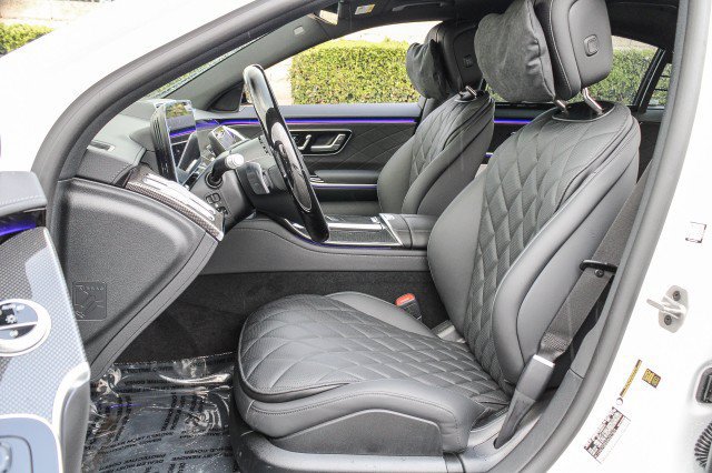 Used 2025 Mercedes-Benz S 580 4MATIC Sedan image 17
