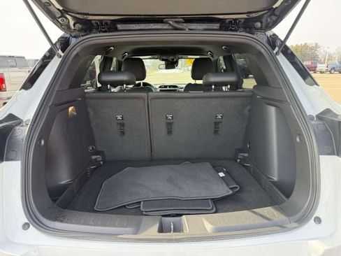 Used 2023 Chevrolet TrailBlazer RS w/ Convenience Package image 8