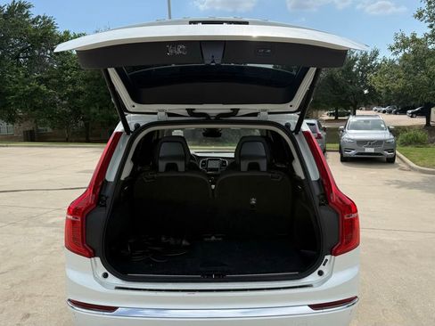 Used 2024 Volvo XC90 T8 Plus w/ Protection Package Premier AWD/4WD image 8