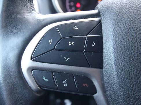 Used 2018 Jeep Grand Cherokee Limited AWD/4WD image 22