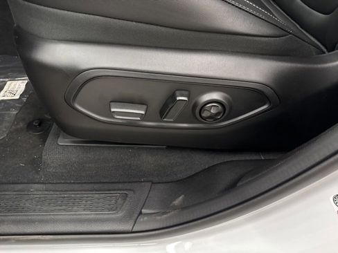 New 2025 Jeep Grand Cherokee L Limited w/ Trailer Tow Package image 11