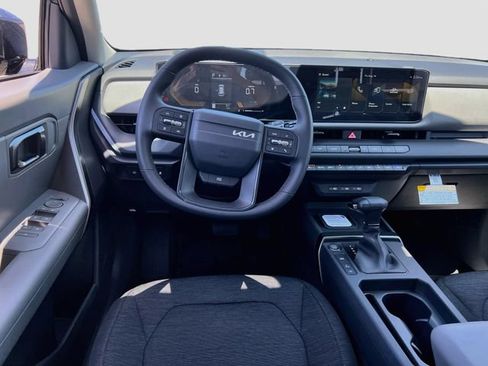 New 2027 Kia Seltos S FWD image 21