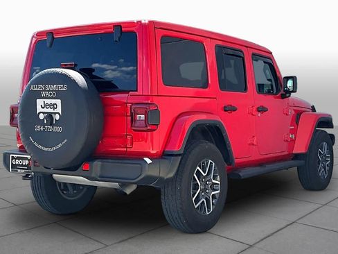 Used 2024 Jeep Wrangler Unlimited Sahara AWD/4WD image 12