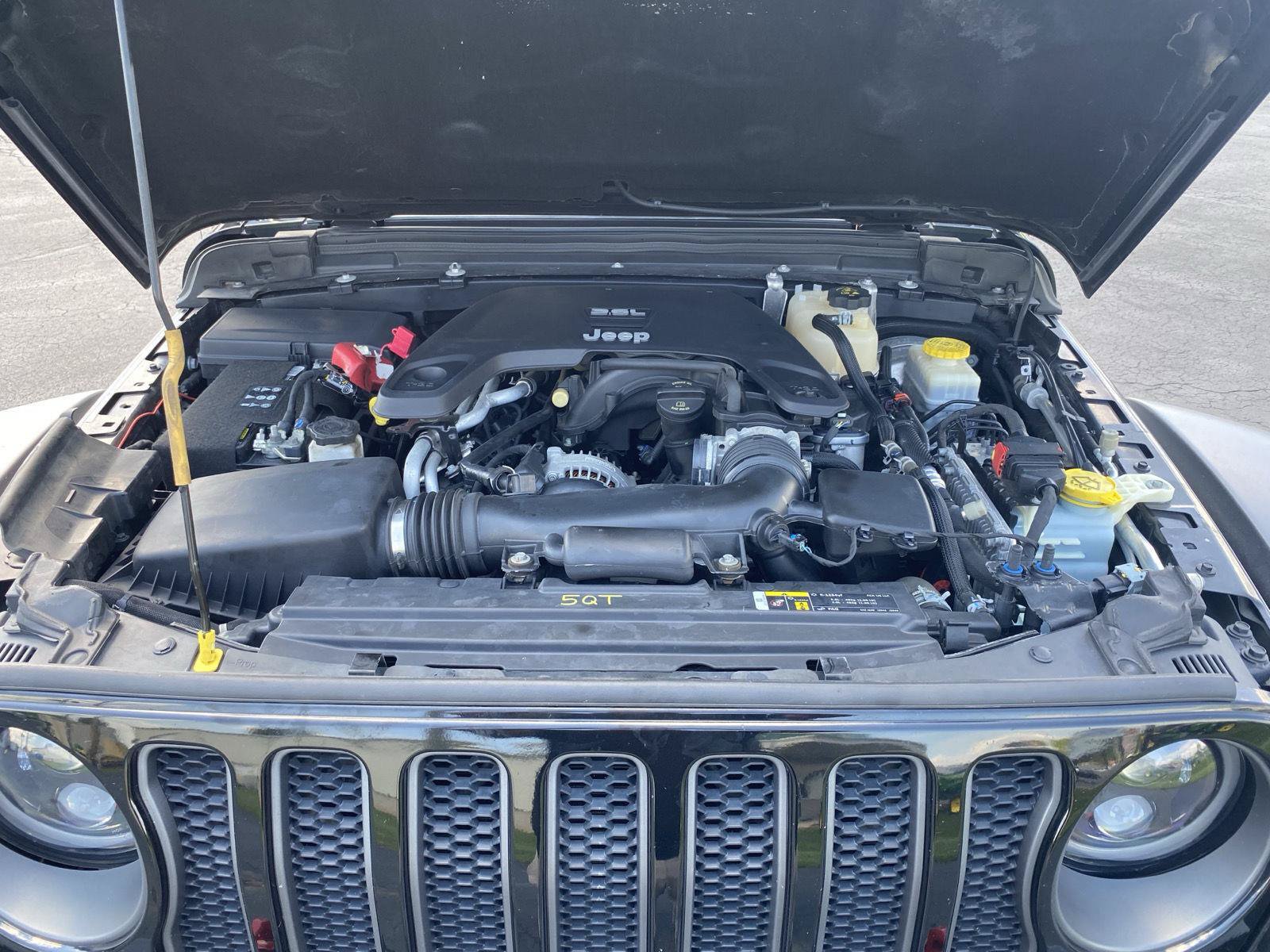 Used 2019 Jeep Wrangler Unlimited Rubicon w/ Cold Weather Group AWD/4WD image 31