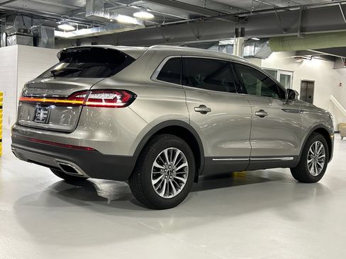Used 2023 Lincoln Nautilus AWD w/ Premium Package image 2