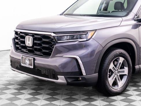 Used 2024 Honda Pilot EX-L image 32