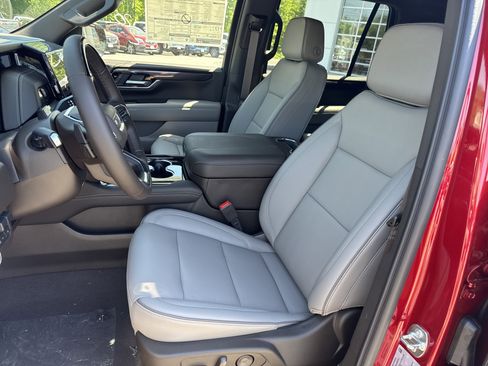 New 2026 GMC Yukon Elevation AWD/4WD image 10
