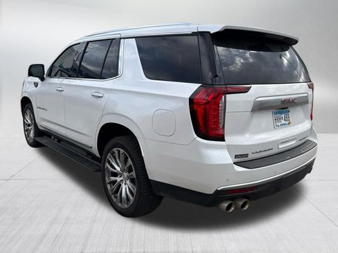 Used 2022 GMC Yukon Denali w/ Denali Premium Package AWD/4WD image 4