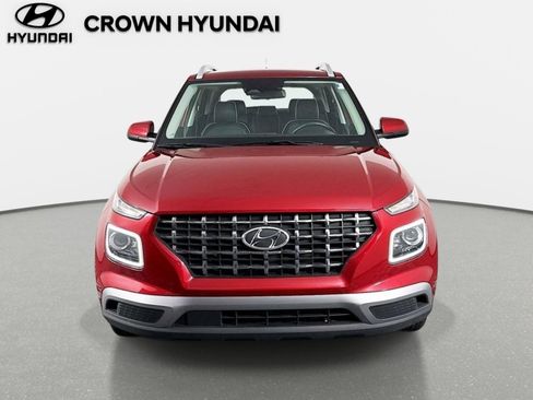 Certified 2023 Hyundai Venue Limited w/ Cargo Package FWD image 2