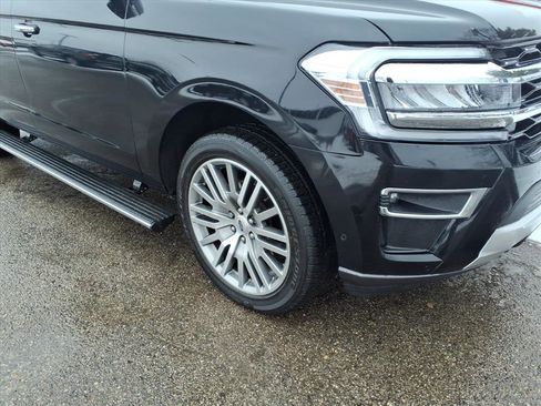 Certified 2022 Ford Expedition Max Limited image 5