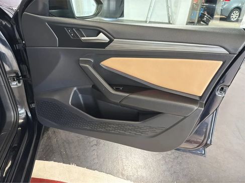 Used 2019 Volkswagen Jetta SEL image 25