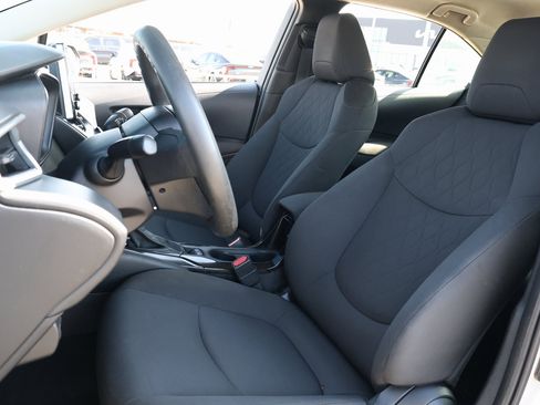 Used 2020 Toyota Corolla LE image 23