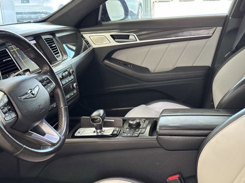 Used 2020 Genesis G80 3.3T Sport RWD image 15