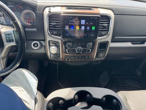 Used 2017 RAM 1500 Laramie w/ Convenience Group AWD/4WD image 16