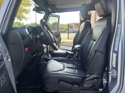 Used 2016 Jeep Wrangler Unlimited Rubicon image 19