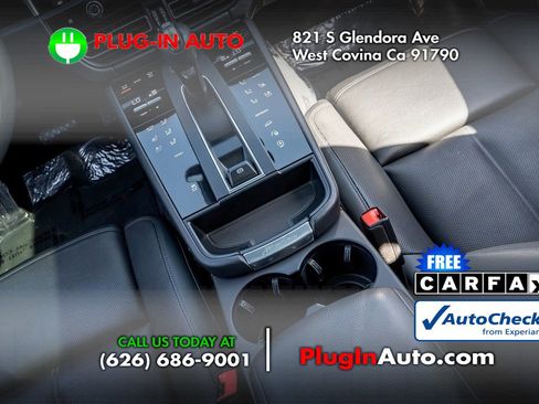 Used 2023 Porsche Macan AWD/4WD image 19