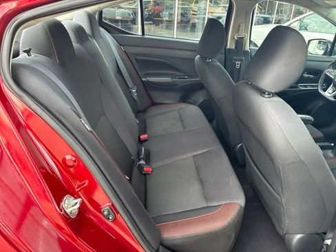 Used 2021 Nissan Versa SR FWD image 9