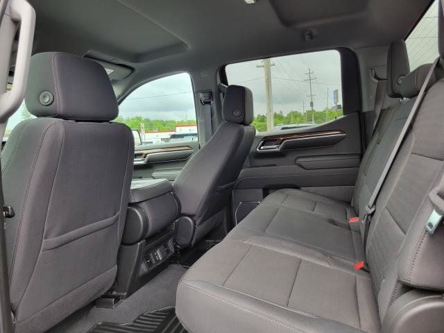 Used 2024 Chevrolet Silverado 1500 LT AWD/4WD image 22