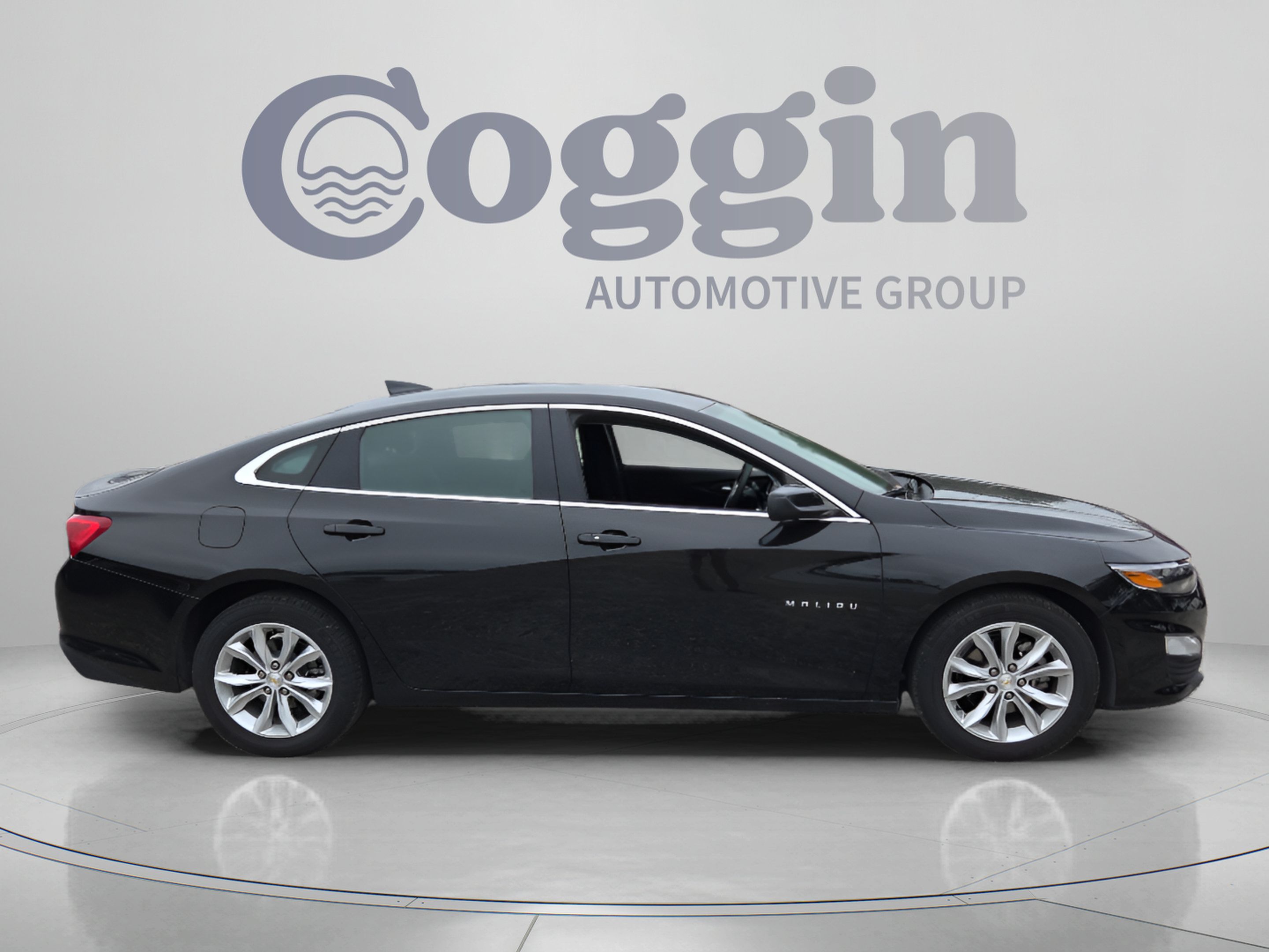 Used 2025 Chevrolet Malibu LT FWD image 6