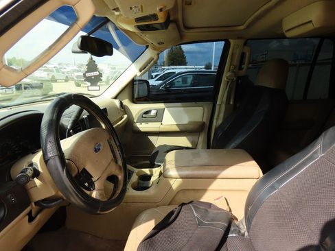 Used 2004 Ford Expedition Eddie Bauer image 21
