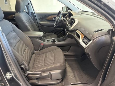 Used 2019 GMC Terrain SLE w/ Driver Convenience Package image 11