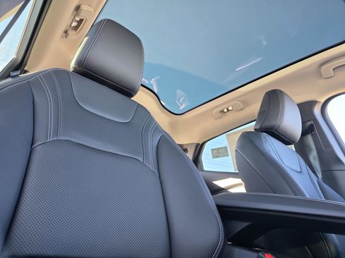 New 2025 Ford Mustang Mach-E Premium image 17