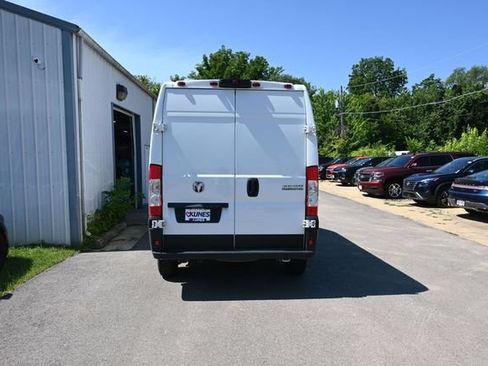 Used 2024 RAM ProMaster 2500 w/ Convenience Group FWD image 16