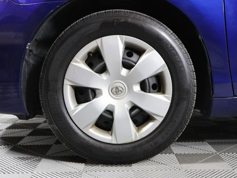 Used 2009 Toyota Camry LE image 9