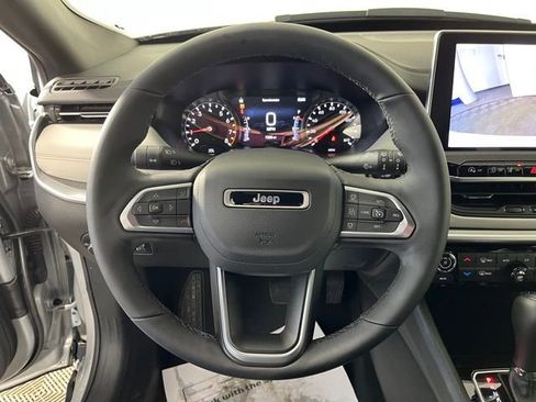 Used 2026 Jeep Compass Limited image 19