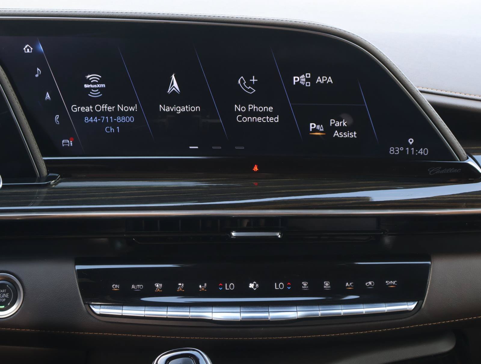 Used 2022 Cadillac Escalade Premium Luxury AWD/4WD image 16