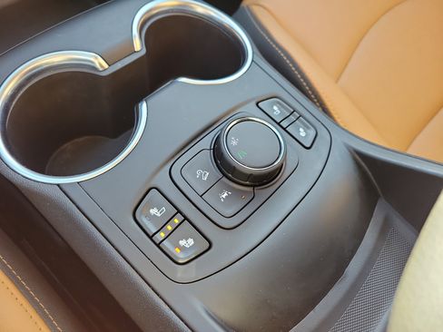 Used 2018 GMC Terrain SLT w/ Preferred Package image 39