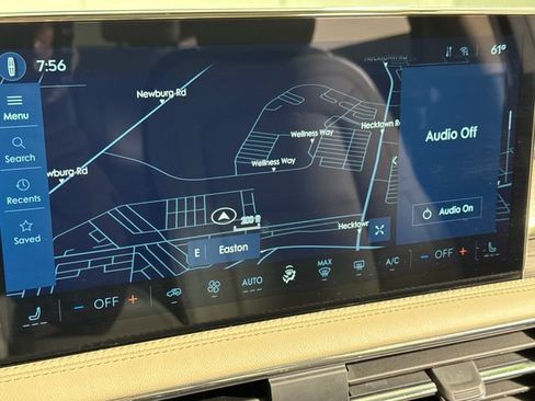 Used 2025 Lincoln Corsair AWD image 36