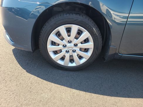 Used 2016 Nissan Sentra SV FWD image 9