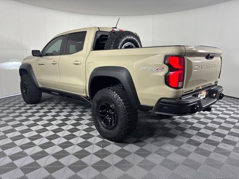 Used 2024 Chevrolet Colorado ZR2 w/ ZR2 Bison Edition AWD/4WD image 8