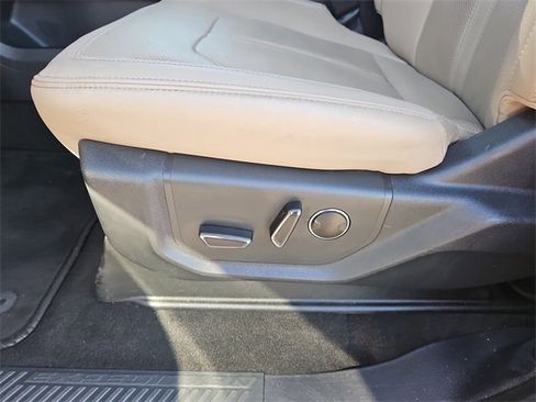 Used 2024 Ford Expedition Max Limited image 18