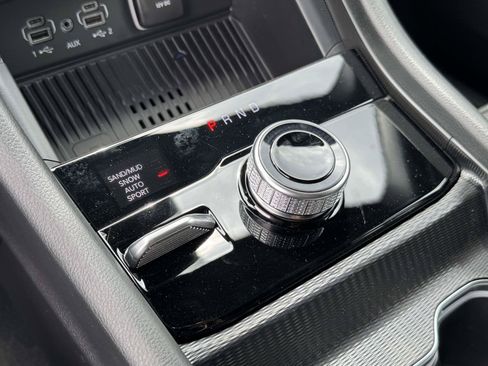 New 2026 Jeep Grand Cherokee Limited AWD/4WD image 8