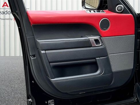 Used 2019 Land Rover Range Rover Sport HST image 20