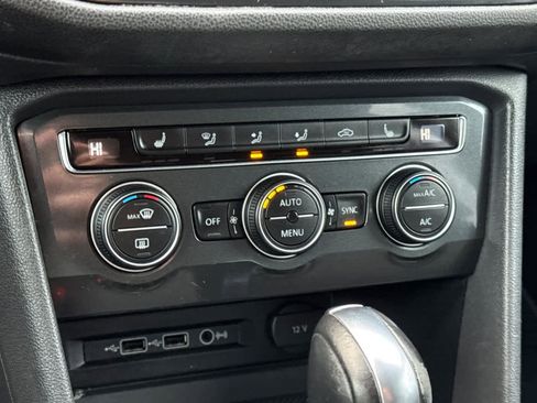 Used 2019 Volkswagen Tiguan SE image 20