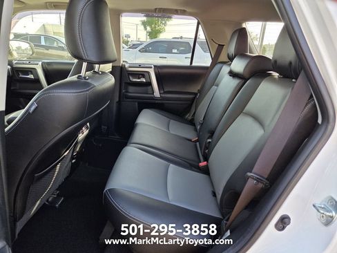 Used 2018 Toyota 4Runner SR5 Premium AWD/4WD image 9