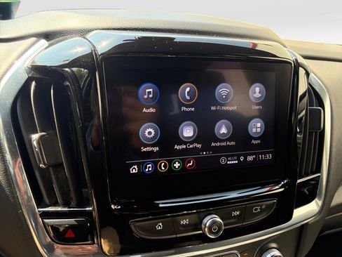 Used 2022 Chevrolet Traverse LT AWD/4WD image 21